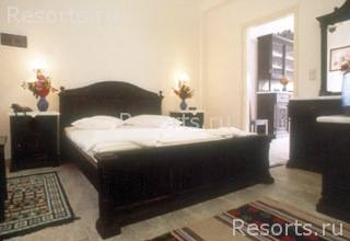 Eltheon Studios Apartments 11